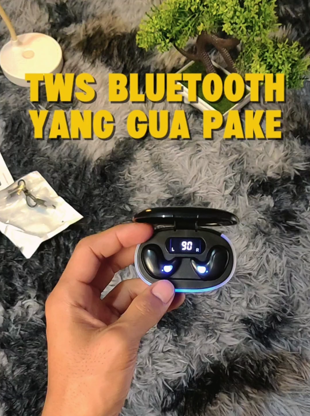 TWS X55, earphone Bluetooth murah dengan suara mantap! ✅ Sudah pakai Bluetooth 5.3, koneksi stabil ✅ Suara 9D stereo, bass nendang ✅ Desain nyaman dipakai tidur & gak bikin sakit kuping ✅ Ada casing charger 300mAh, tahan lama ✅ Bisa dipakai kiri-kanan secara terpisah (TWS) Cocok buat denger musik, nonton, atau nemenin tidur. Lagi promo murah, langsung cek keranjang! #twsbluetooth  #twsmurah  #earbuds  #twsx55 