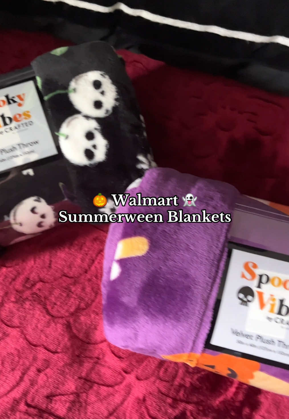 Walmart Summerween Blankets @Walmart #Summer #summerween #halloween #spooky #spookyseason 
