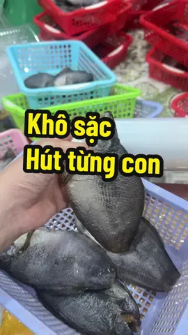 Mã cá sặc toàn bộ bên nhà em đều hút từng con như vậy hết nha cả nhà. Ai muốn cắt đầu ghi chú lại cho em nha. #buikimhoa #nhuthoaseafood #trending 