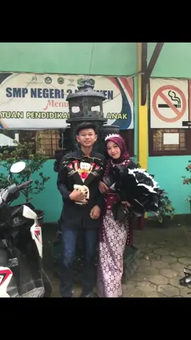 happy graduation cantikkuuu@Mell 🤍#fypppppppppppppppppp #fypviralシ #4u #blora #xycba 
