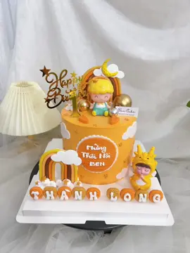 Bánh kem thôi nôi, đầy tháng cho bé trai, tông màu cam nè.  💟 Liên hệ với BEN CAKE để được tư vấn và đặt bánh theo yêu cầu nha! #banhkem #banhsinhnhatquan5 #banhngot #crepesau #tiembanhquan10 #bonglantrungmuoi #panacotta #labubu #banhkemquan10 #banhkemquan6 ------------------------------ 𝙱𝙴𝙽 𝙲𝙰𝙺𝙴 SG 🎂 Add: 502 Lê Quang Sung, phường 9,quận 6  🎂 Hotline: 091 773 76 90