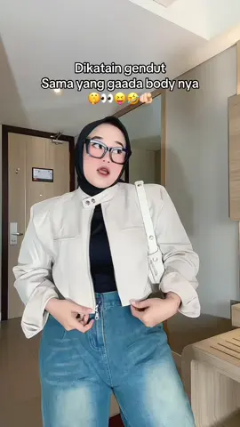 Bodoamat 😝 #JelajahRamadan #fyp #viralvideo #xybca #fypシ #ootdbigsizeindo #outfitinspo🔥 #ootdinspiration #bajulebaran2024 #bigsizeoutfit #bigsizefashion #gamisjumbo #kaftanlebaran2024 #ootdrokjumbo #ootdhijabstyle