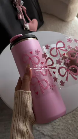 decorate my new tumbler w me 🎀💫 #tumbler #tumblr #tumblerviral #tumblersoftiktok #tyesotumbler #waterbottle #pink #fyp #trending #viral 