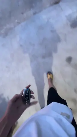 Tuổi 16 dùng ip6 đi xe đạp