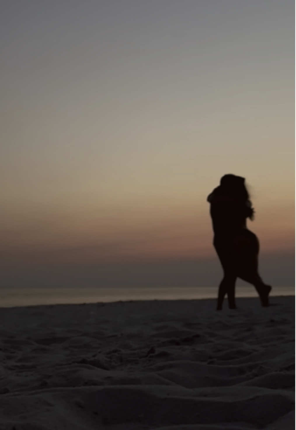 insta- 19.madi.19 for more couple posts or sunset photos 🥰 #couple #Summer #foryoupage #bf #sunset #fypage 