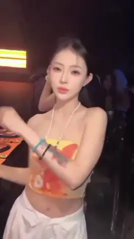 #nhachaymoingay  #dj #dance #djremix  #xuhuongtiktok2025 