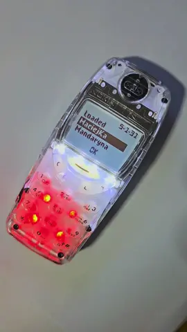 #dlaciebie #viral #trending #tiktokpolska #xyzbca #retro #oldphones #90sphones #2000s #nostalgia #komórki #stareczasy #humor #melodiestare #dzwonkitel #smieszneteksty #tiktokpolska #fyp #FonowyKult #TelefonicznyBack #StareDzwonki #FonoweHity #KomórkoweŚmieszki #RetroTelefonShow #PowrótDoSimlocka #GSM2000 #FonowyKult #RetroDzwonki #KomórkoweŚmieszki #telefonicznalegenda 