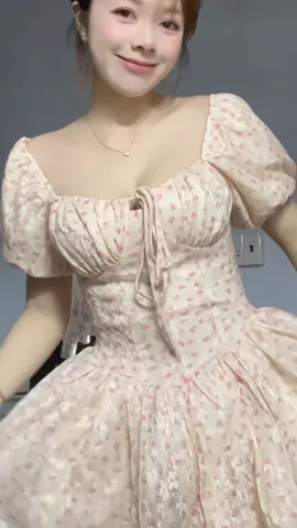 váy thiết kế chỉnh chu #vaytieuthu #sassysis #OOTD #damcovuong 