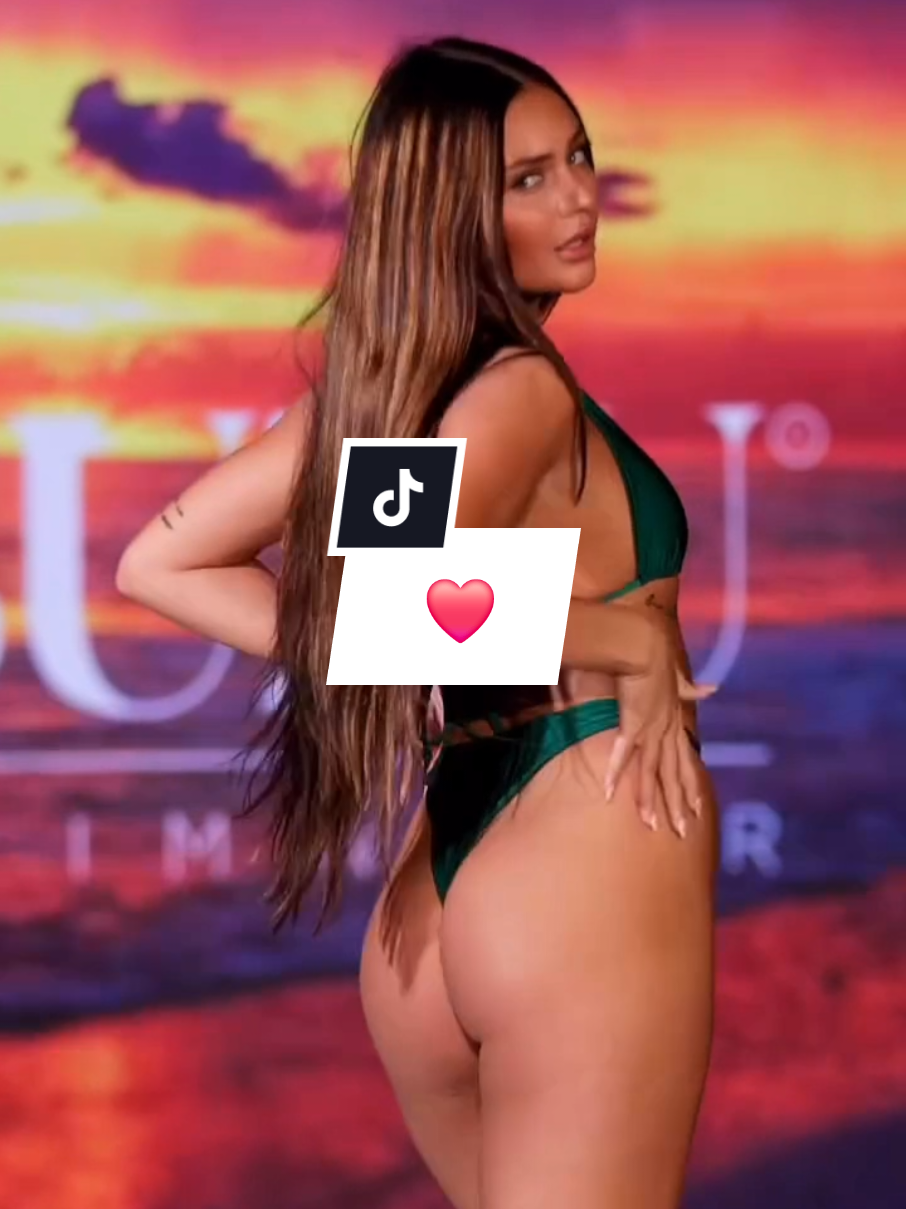 #fashionstyle #catwalk #trendvideo #beauty #foryoupage❤️❤️ #fyppp #brasil🇧🇷 