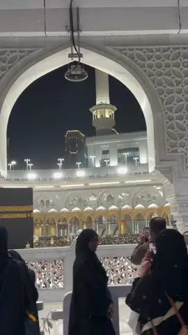 Better days are coming 🌸🕋 .  .  .  #fypシ゚ #foryou #foryoupage #beautyofmakkah #islamicstatus #islamic_video #naat #100k #allah #makkah #muslim #islam 