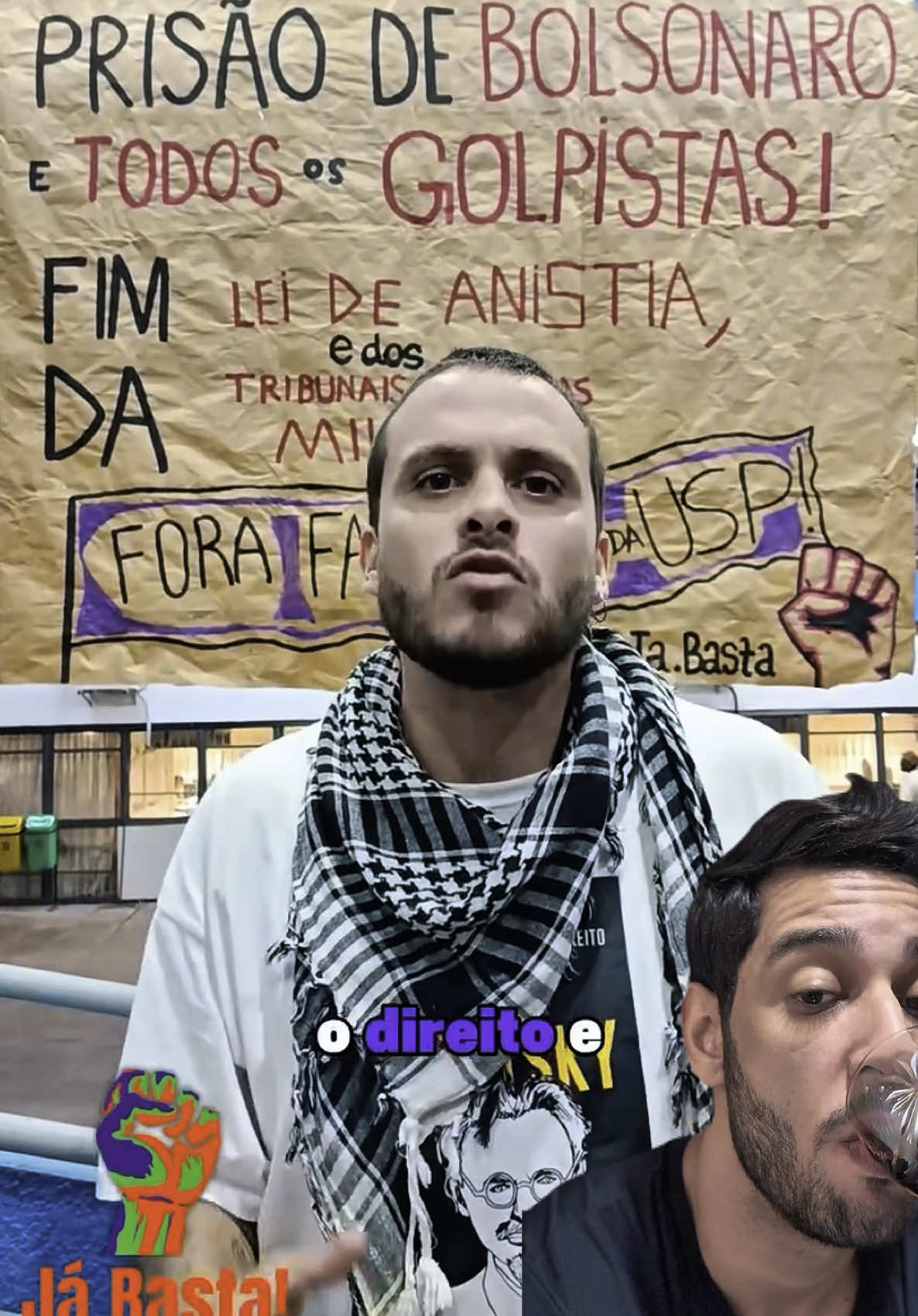 Arranquei os CARTAZES ILEGAIS e arrancarei quantas vezes precisar. “Comite anti facista” 😂😂😂😂 quantas pessoas precisam para parar um homem?  Siga👉🏻@victorruizreserva 