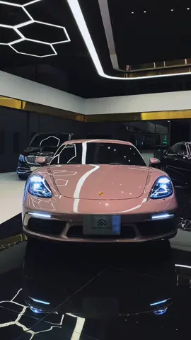 Mẫu Porsche 718cayman màu hồng có làm chị em đắm đuối? Lh ngay cho em để được giá tốt nhất nhé giá chỉ 3.9xx đồng#greenwayluxurycars #xeluot #xuhuong #porsche #718cayman 