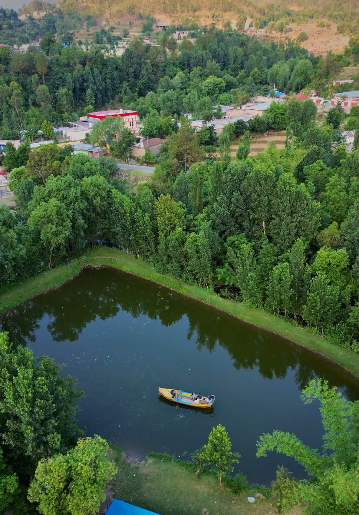 Siran valley the most beautifull place in district mansehra 😍🍁 #foryou #sirenvalley #mansehra #foryoupage 