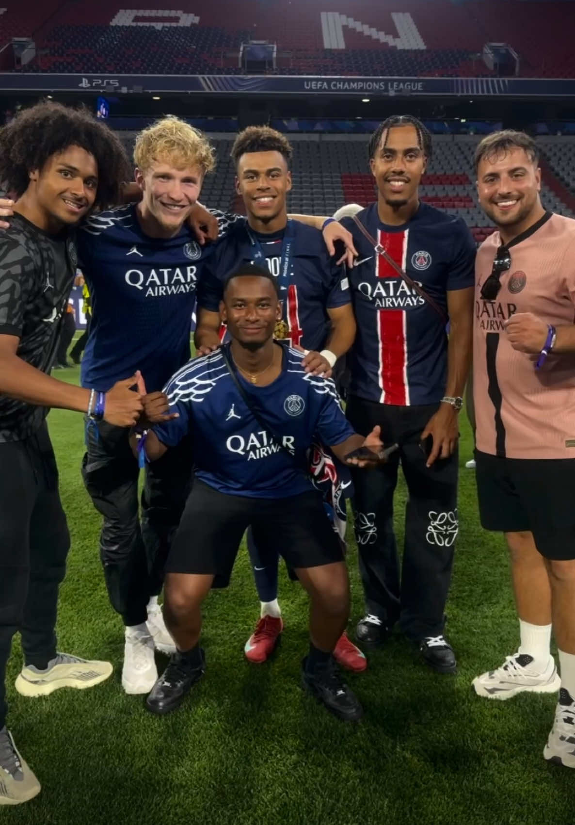 Paname c’est la Champions League❤️💙🏆 #football #psg 