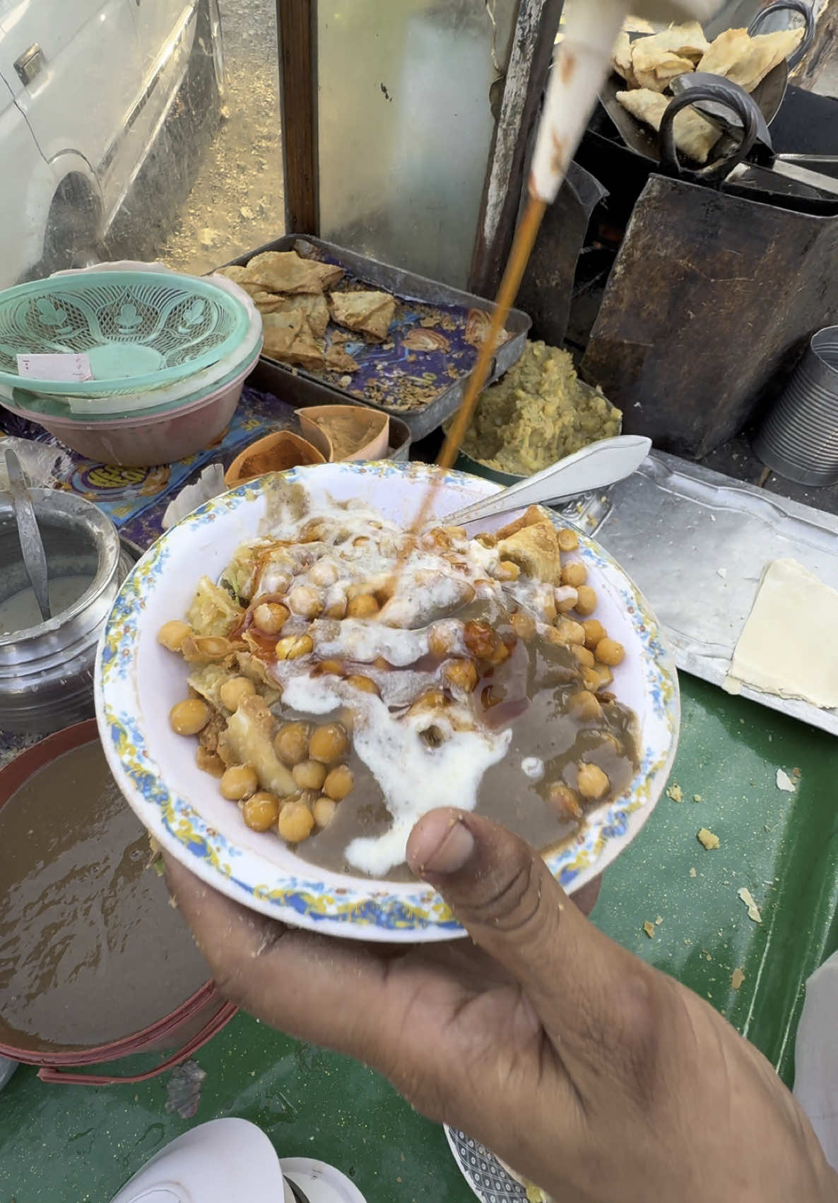 Local Street Samosa Chat  Follow up !  Youtube : kpkstreets  #kpkstreets #FoodTok #nowshera #fyp #kpk #foryoupagе #virał #tiktokpakistan #streetfood 