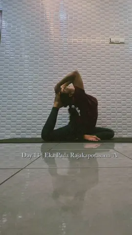 Day 13: Eka Pada Rajakapotasana A 🧘‍♀️ Countdown to International Yoga Day 18 days Today’s practice felt really grounding This pose always makes me slow down and breathe deeper One of those days where the body and mind just needed a good stretch💛 @Renu  #iyd2025 #sakthiyoga #ssoynilai #nareishayoga #ekapadarajakapotasana #pigeonpose #yogavibes #dailypractice #yogajourney