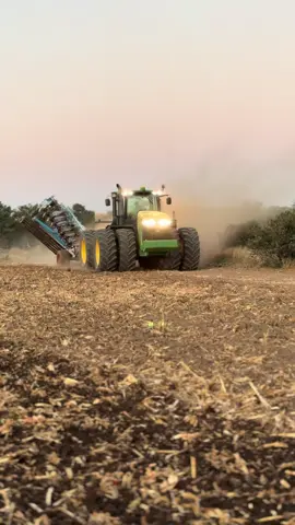 #johndeere9460  #tillage #oldclip 