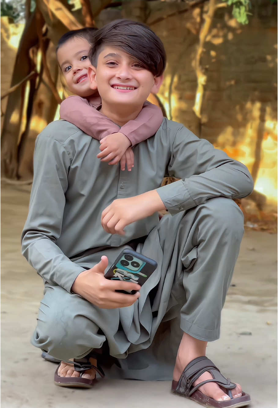 Zama mashom janan🤗❤️@sherazamkhan.official #foryou #foryoupage #growmyaccount #unfrezzmyaccount #plz #support_me #pashtosong #sheraz #viralvideo 