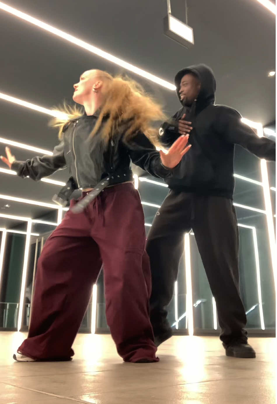 @Rema @Tokes #azaman #dancechallenge #dancetrend #viral #fyp #viral #trending #afrobeats #afrodance #dancer #berlin #nelahjakubenka 