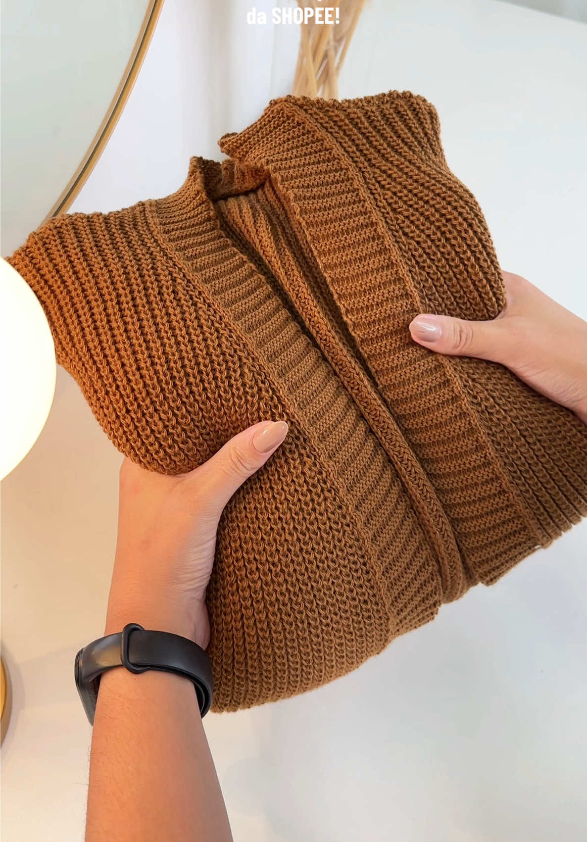 Casaco de tricô perfeito da Shopee! ✨💖 #shopee #trico #casacotricô #casaco #roupasfemininas #shopee #shein #shopeecheck #shopeefinds #shopee_id #shopeehaul #shopee #shein #sheinhaul #lookshein 