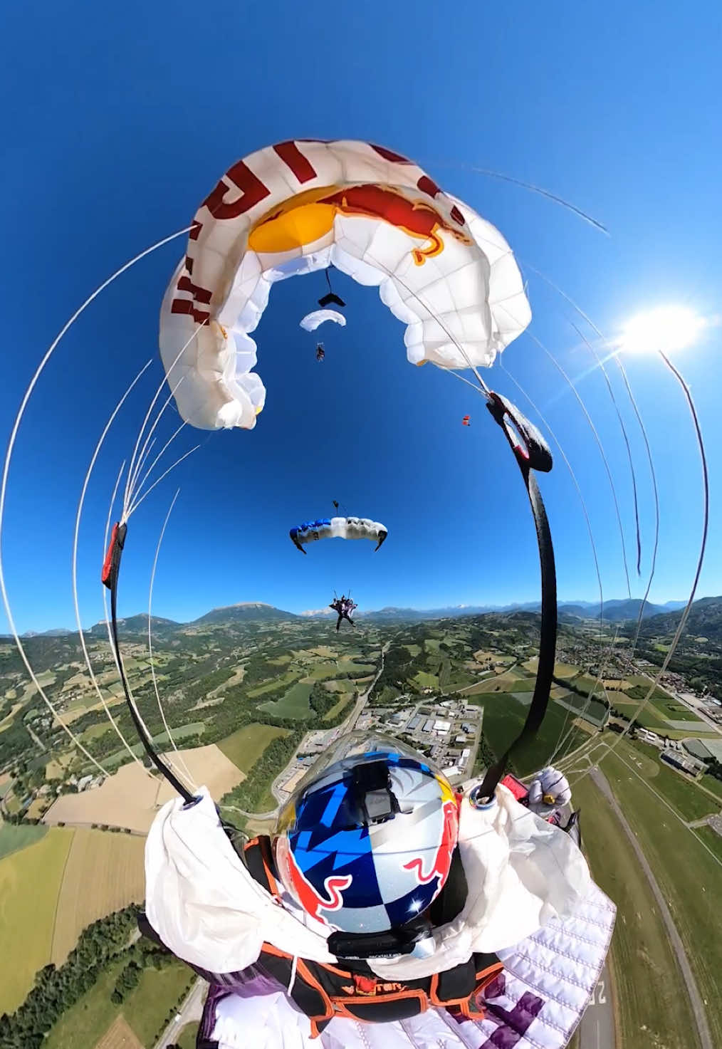 Just a casual greeting 😅🤙🏻💥 @fredfugenSF , Aurélien Chatard #BrasNoir  Vincent Cotte #Veush  @Koesio  @Red Bull  #SoulFlyers #wingsuit #skydive @Julbo @Skydivecenter_tallard  