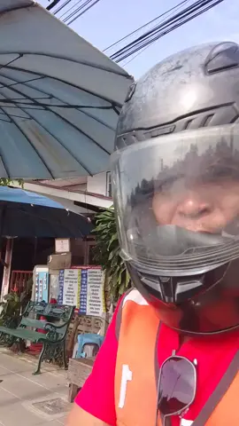 เหนื่อยก็ต้องทน เพราะความจนมันน่ากลัว #หากินเลี้ยงลูกไปวันๆ  #มอเตอร์ไซค์รับจ้าง 