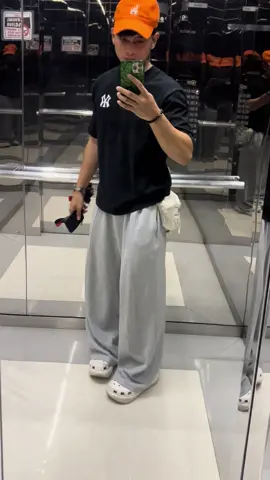 Na ubos mga stock sa mga baggy sweat pants kaya nahanap ko to try nyo lang baka ma gustohan nyo 🤞