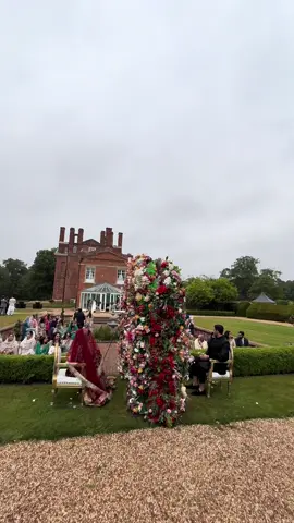 Beautiful wedding setup @Luxe Events #abubakarsarfraz #pakistaniwedding #pakistaniweddingdress #wedding #fyp #pakistani 