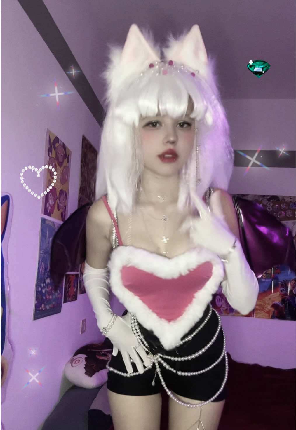 Added things bc it felt too plain 💔 #cosplayer #shadowthehedgehog #soniccosplay #sonicthehedgehog #sonic #rougethebat #rougethebatcosplay 