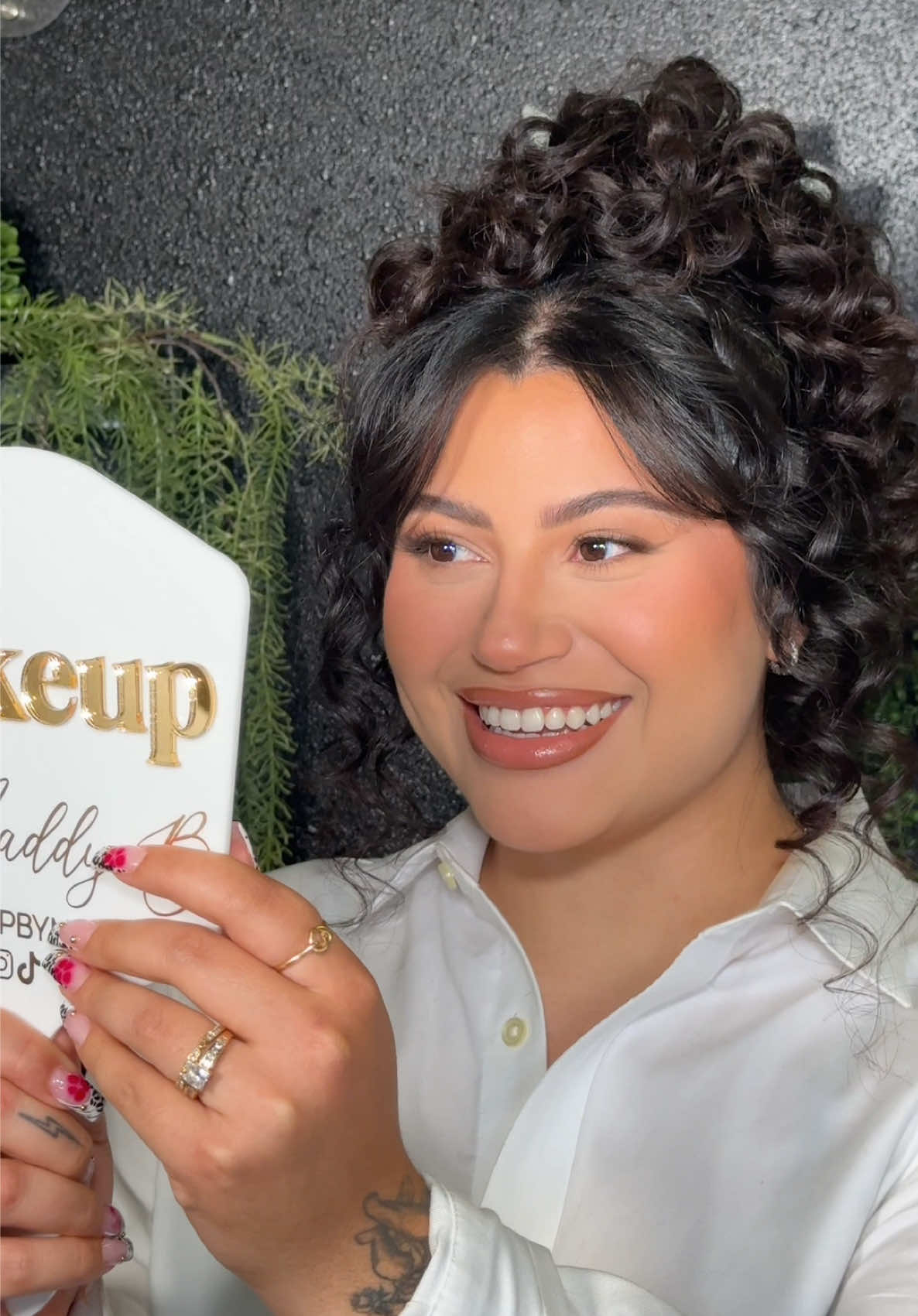 anyone else think she resembles kylie jenner?? 😻❤️‍🔥 #fyp #makeup #grwm #softglam #mua 