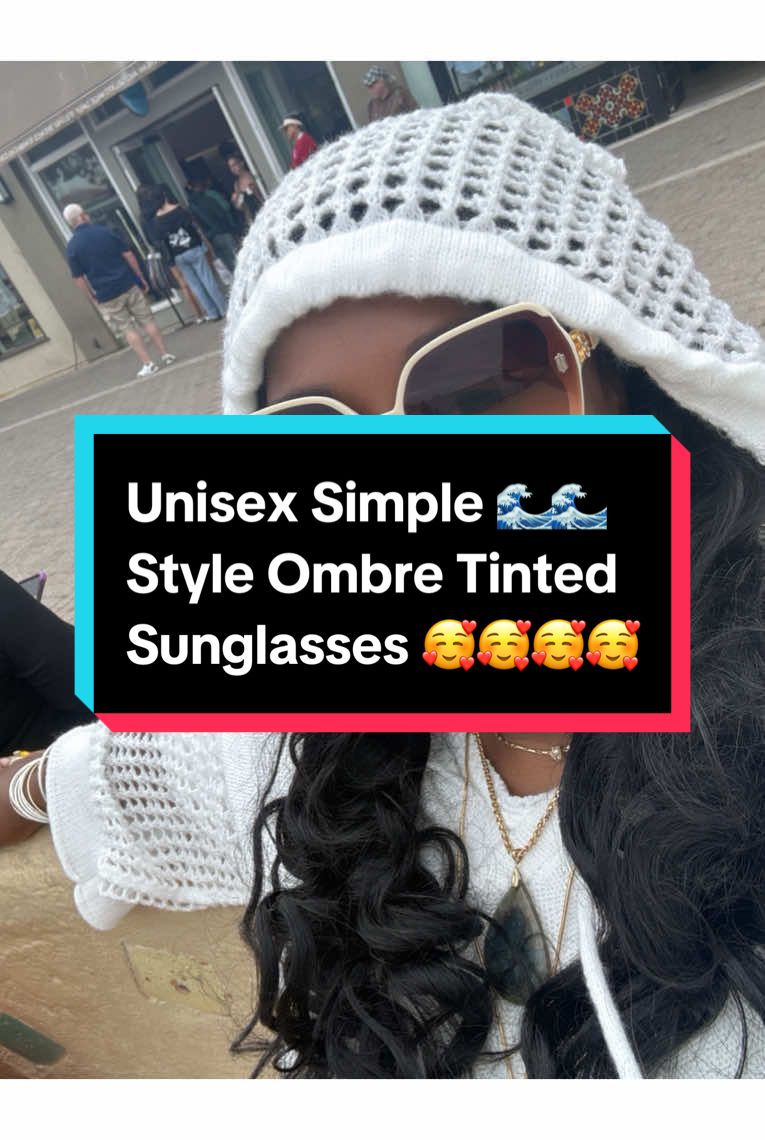 #ombretintedsunglasses #sunglasses #smacking #sunglasses #summervibes #casualoutfits #boatlife #tiktokshop #womensfashion #blackgirlmagic 
