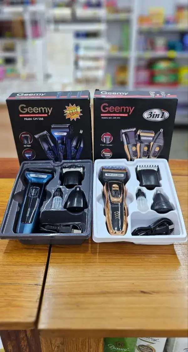 Ideal para regalar a un caballero, en este día del padre 💙 REF 9.99 ✅️  UBICACIÓN  Maracaibo sector los robles brisas del sur a lado del colegio nuestra señora de coromoto  Abrimos todos los días de 8am a 8pm ✅️  INSTAGRAM @danasuniversalstore  CONTACTO 04121654705  #maquinadeafeitar #diadelpadre #caballero #FathersDay #barba #danasuniversalstore #zulia #maracaibo #paratii 