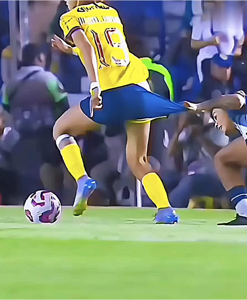 When Women Play Soccer #footballtiktok 