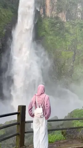tempat di mana alam berbicara dengan suara air💦 #malino#airterjuntakapala#fyp