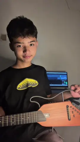 udah 7 tahun lebih aja ni lagu  #virgoun #suratcintauntukstarla #guitar #guitartok #interlude #silentguitar 