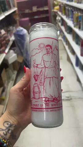 known for his powers of creation, wisdom, peace, and purity. He is believed to be the creator of humankind and is associated with healing, childbirth, and the preservation of life. Additionally, Obatala is revered for his wisdom, intelligence, and ability to see into the future. #santaclara #obatala #santeriaafrocubana👑 #orishasyyorubas😝😎📿🍀👍 #yorubareligon 