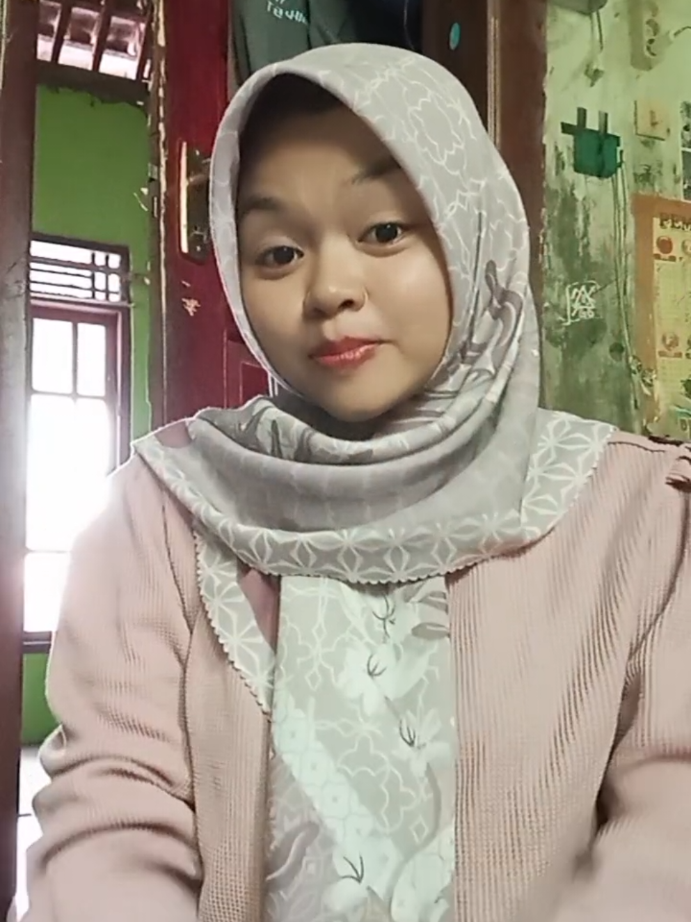 #4u #fyp #hijab #hijabmotif #kaoswanita #trend #fyppppppppppppppppppppppp 