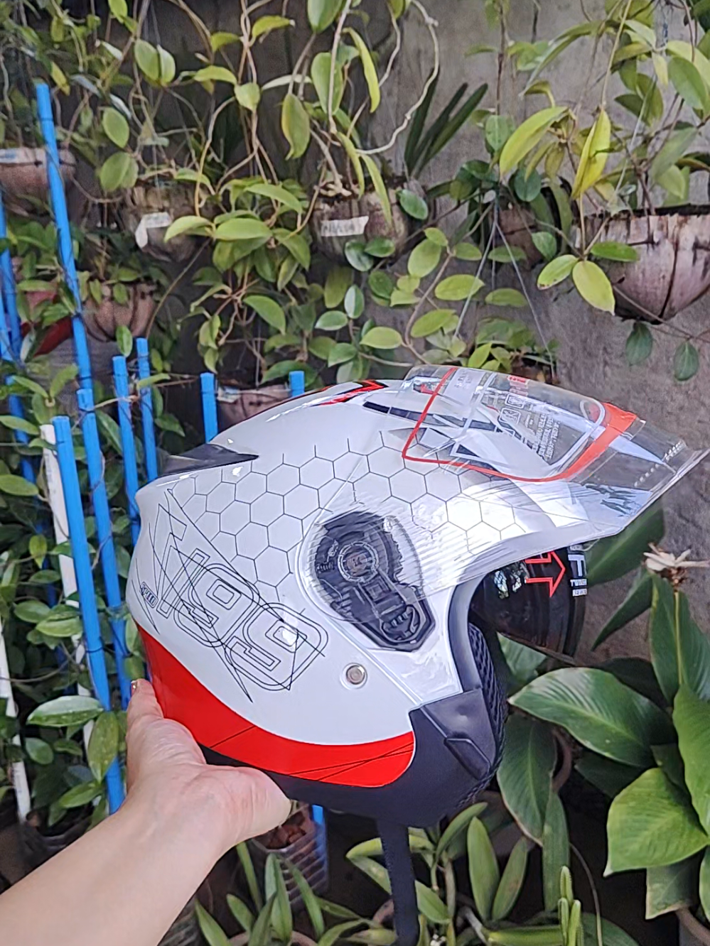 808 aka halfface helmet DUAL VISOR with ICC sticker. highly recommend talaga tong helmet ganda ng quality #helmet #unisexhelmet #anthelmet #akahelmet #akahalffacehelmet  #halffacehelmet 