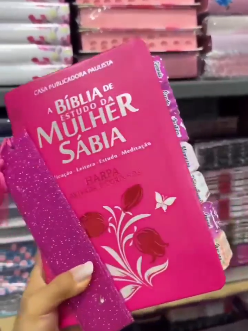 Bíblia de Estudo da Mulher Sábia Síntetico ARC Letra Grande Falas Coloridas abas adesivas colocadas 🙏🏻🙌🏻🫀🤲🏻☄️💒⛪#biblia #bibliaviral #bibliasagrada #palavradedeus #biblialetragrande #bibliafeminina #bibliacolorida #bibliacomabas #deus #fe 