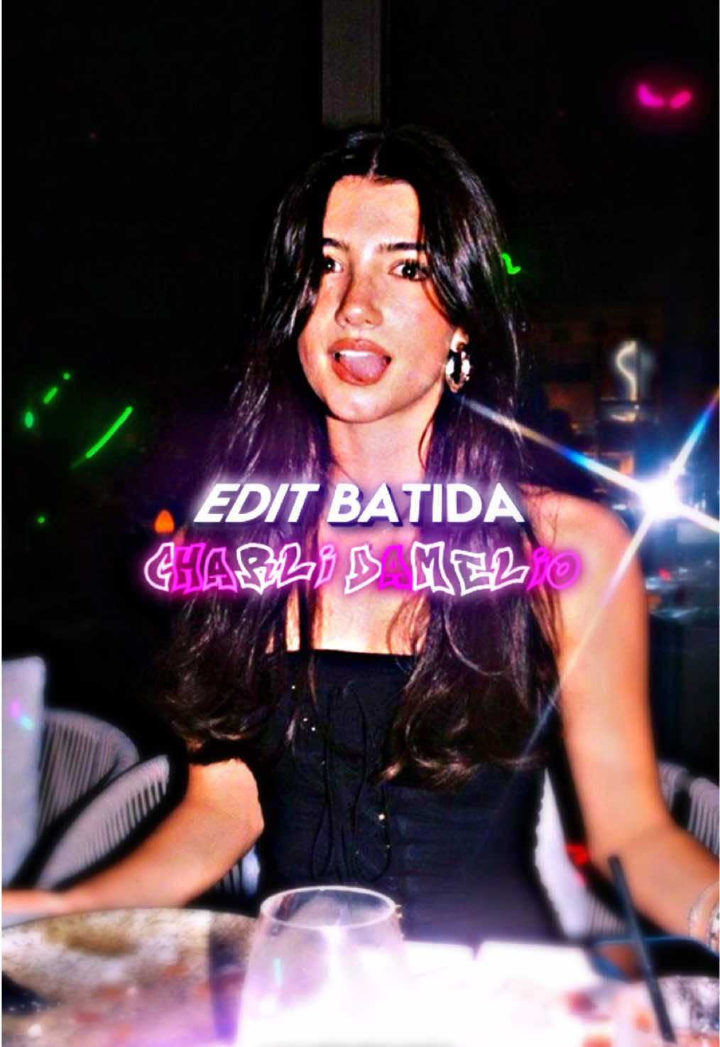 Rmk; @..chxrmoon0_ Aproveitando q os edits de batida voltou pro hype novamente! 🙄🙄 #CapCut #editfunk #editbatida #foryoupage #viral #cassio_edits #maheditsxsz0 #charlidamelioedits @TikTok Brasil e @charli d’amelio 