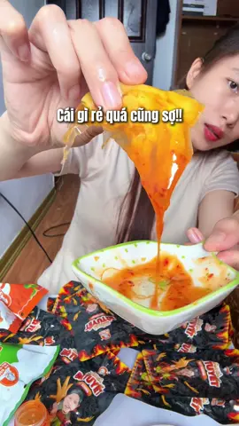 Nhìn lượt bán chân gà rút xương bà Tuyết kìa mấy ní 🤨 #changarutxuong #changabatuyet #Ancungtiktok #soholaan #ancungbatuyet #angihomnay #tiktokfood #anvat 