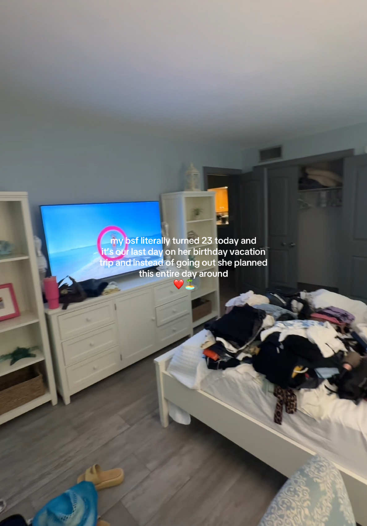 priorities are in ✔️ #loveislandusa #LoveIsland #beach #fyp @Madelyn Maness 