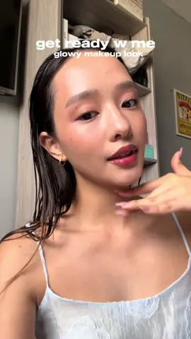 No filter needed for my natural glowy makeup look! 🥰  My secret is the @Pond's Philippines Bright Miracle Serum with Niasorcinol, try it too and see! #MiraclesHappen #PondsPH #PondsSkinstitute #grwm #makeup #beauty