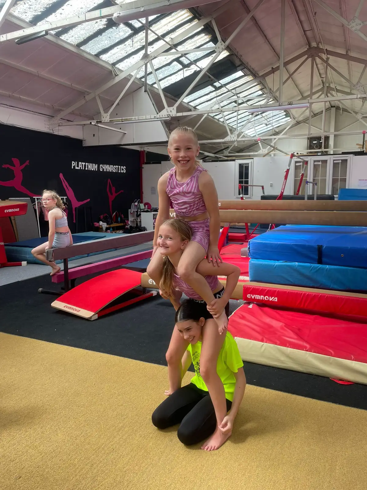 Some of these children didn’t even know each other before today! And that’s what we love most about our camps! Making friends for life through the love of gymnastics!🫶🏼#platinumgymnastics #gymnasticswalsall #gymnasticsforall #fyp 