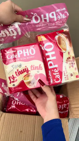 Combo 3 Hộp cà phê phố sữa nóng tặng 3 ly thủy  chỉ 137k miễn ship#emkieutaphoa #caphe #caphepho #caphephosuanong #caphetangly #lythuytinh 