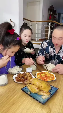 funny eating prank with my wife  #chinesefood #challangefood #mukbang #funnyvideos #asmr 