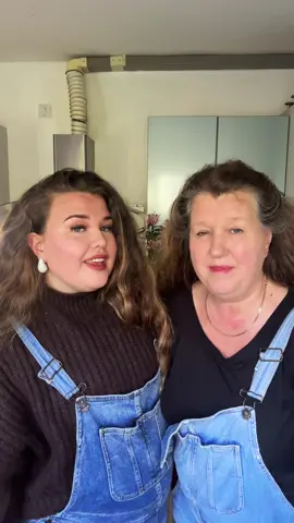 What other songs should I sing to my mumma?🤍✨ #singing #mum #daughter #mumsoftiktok #family #cover 