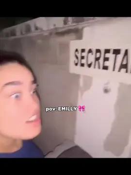 pov:EMILLY🎀 |  09:08 | @Katlen Martins @Emilly Vick @void 