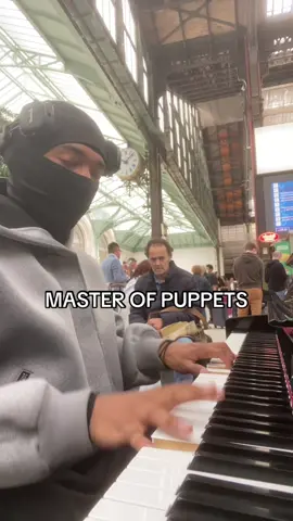 04:55 solo might be the greatest piano moment of ALL TIME (my hand hurt so bad) #trashmetal #metallicafan #masterofpuppets #publicpiano 