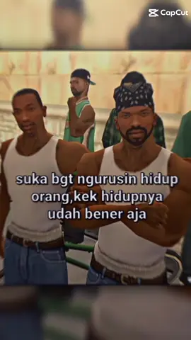 upss... terlalu dekat 🥱😉